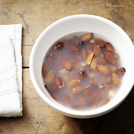 Nussmilch besser selber machen Nussmilch besser selber machen