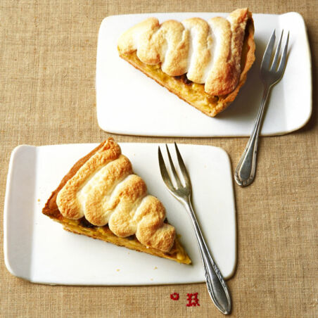 Rhabarbertarte mit Baiserhaube Rhabarbertarte mit Baiserhaube