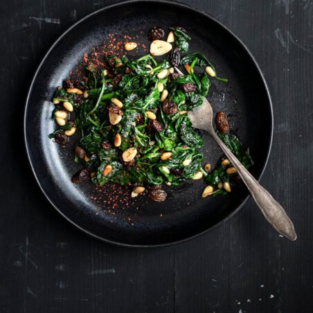 Espinacas a la catalana (Spinatsalat) Espinacas a la catalana (Spinatsalat)