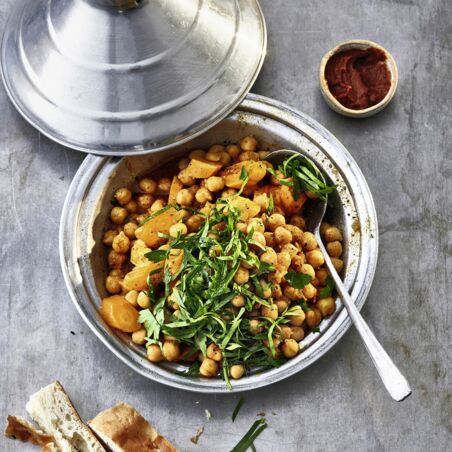 Kichererbsen-Tajine
mit Salzzitrone Kichererbsen-Tajine
mit Salzzitrone