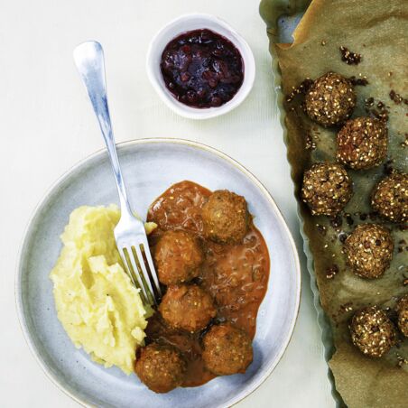 Köttbullar mit Kartoffelbrei Köttbullar mit Kartoffelbrei