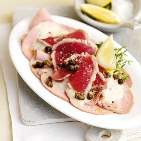 Vitello Tonnato mit frittierten Kapern Vitello Tonnato mit frittierten Kapern