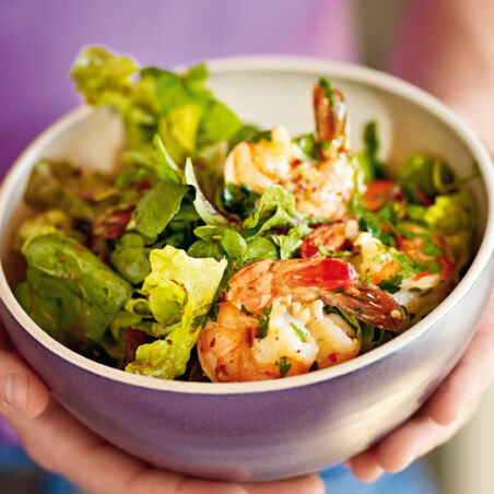 Bunter Salat mit Scharfen Garnelen Bunter Salat mit Scharfen Garnelen