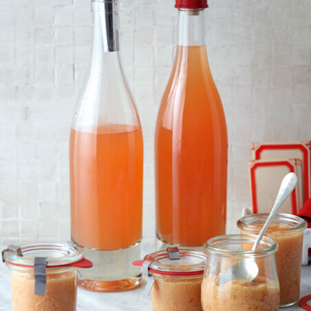 Quittensaft und Quittenpüree Quittensaft und Quittenpüree