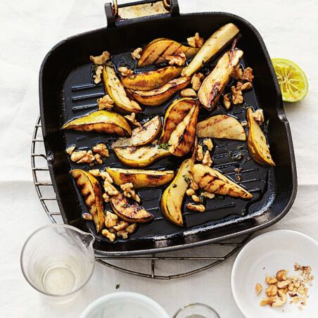 Tarte mit Birnen und Nusskäse Tarte mit Birnen und Nusskäse