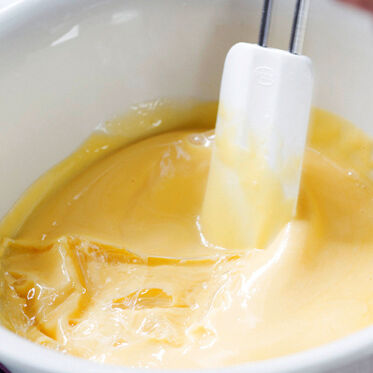 Bayrische Creme mit Himbeeren Bayrische Creme mit Himbeeren