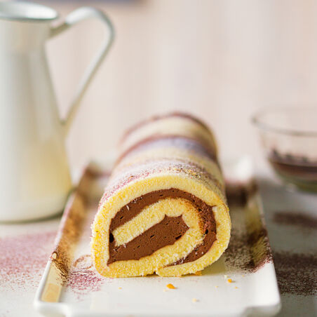 Biskuitrolle mit Schokocreme Biskuitrolle mit Schokocreme