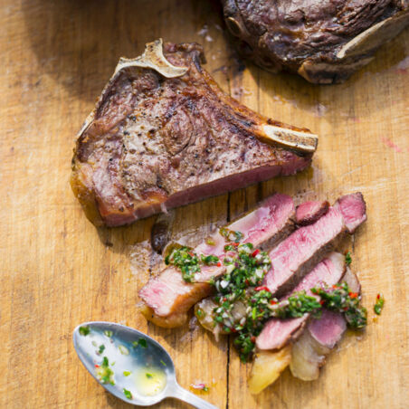 Ochsenkotelett mit Chimichurri Ochsenkotelett mit Chimichurri