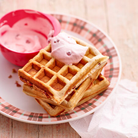Buchweizenwaffeln mit Preiselbeeren Buchweizenwaffeln mit Preiselbeeren
