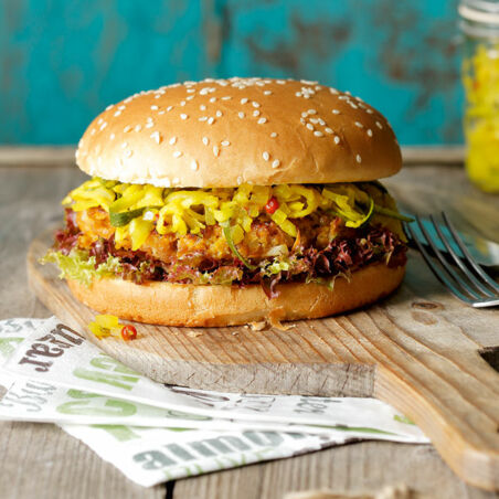 Veggie-Burger mit Zucchini-Relish