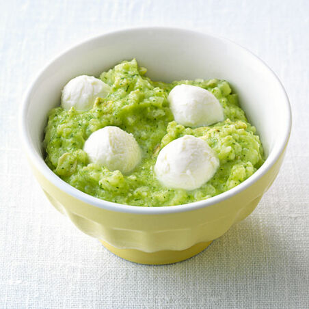 Grüner Reis mit weißen Inseln Grüner Reis mit weißen Inseln