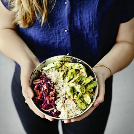 Okra-Curry mit Rotkohl und Quinoa Okra-Curry mit Rotkohl und Quinoa