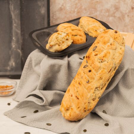 Baguette mit Aprikosen und Röstzwiebeln Baguette mit Aprikosen und Röstzwiebeln