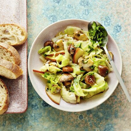 Spitzkohl-Maronen-Pfanne Spitzkohl-Maronen-Pfanne