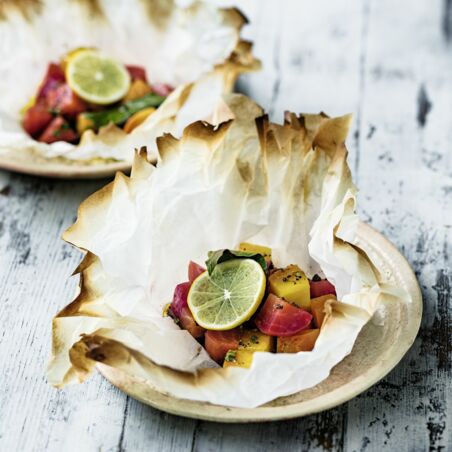 Bunte Beten mit Würzöl im Pergament Bunte Beten mit Würzöl im Pergament