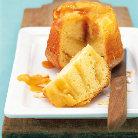 Apfelkuchen mit Schuss aus dem Glas Apfelkuchen mit Schuss aus dem Glas
