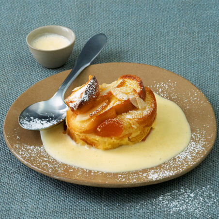 Ofenschlupfer mit Vanilleschaumsauce Ofenschlupfer mit Vanilleschaumsauce