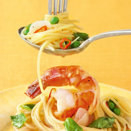 Spaghetti aglio e olio mit Garnelen Spaghetti aglio e olio mit Garnelen