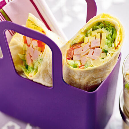 Wraps mit buntem Putenbrustsalat Wraps mit buntem Putenbrustsalat