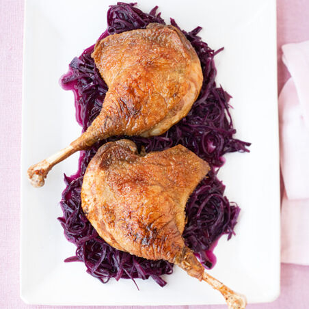 Gänseschenkel mit Orangen-Rotkohl Gänseschenkel mit Orangen-Rotkohl