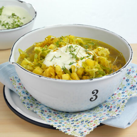 Linsensuppe mit Lauch und Apfel Linsensuppe mit Lauch und Apfel