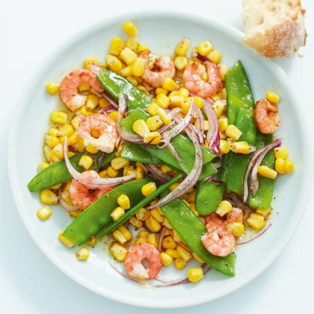 Mais-Zuckerschoten-Salat mit Garnelen