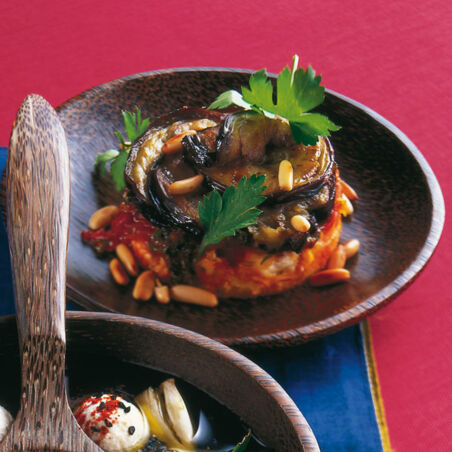 Aubergine mit Feta und Tomatensauce Aubergine mit Feta und Tomatensauce