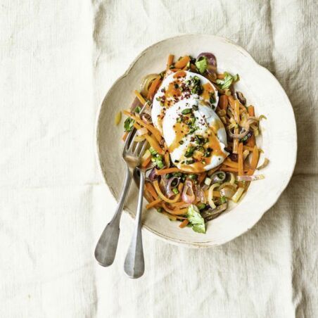 Mozzarella mit Möhren-Relish und Möhren-»Balsamico« Mozzarella mit Möhren-Relish und Möhren-»Balsamico«