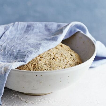 Dinkel-Mehrkornbrot mit Kernen Dinkel-Mehrkornbrot mit Kernen