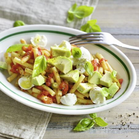 Avocado-Tomaten-Makkaroni Avocado-Tomaten-Makkaroni