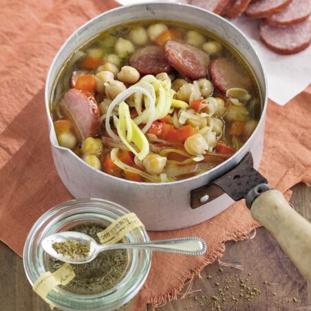 Kichererbseneintopf mit Kabanossi Kichererbseneintopf mit Kabanossi