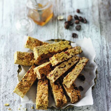 Bananen-Haselnuss-Müsliriegel Bananen-Haselnuss-Müsliriegel