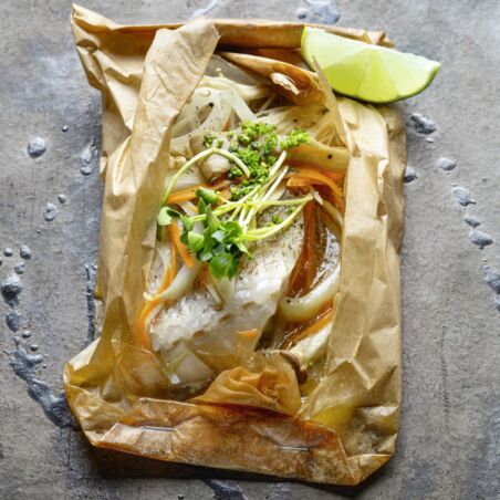 Fischpäckchen mit Pilzen und Ponzu-Sauce