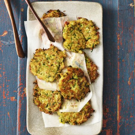 Zucchini-Halloumi-Fritters Zucchini-Halloumi-Fritters