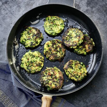 Kartoffelplätzchen mit Erbsen Kartoffelplätzchen mit Erbsen