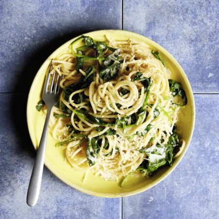 One-Pot-Pasta mit Spinat One-Pot-Pasta mit Spinat