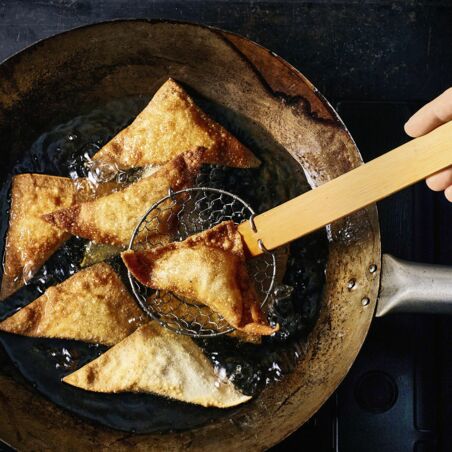 Frittierte
Wan-Tan-Taschen Frittierte
Wan-Tan-Taschen