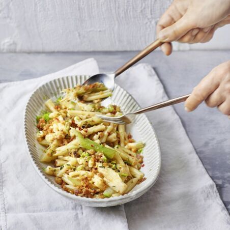 Pasta alle briciole
mit Fenchel Pasta alle briciole
mit Fenchel