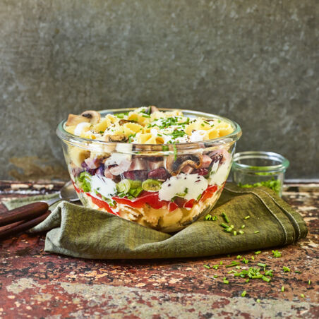 Nudel-Schichtsalat Nudel-Schichtsalat