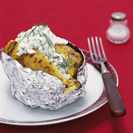 Ofenkartoffel mit Kräutercreme Ofenkartoffel mit Kräutercreme