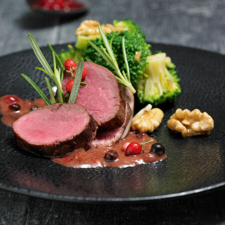 Rehrückenfilet mit Wacholderrahm Rehrückenfilet mit Wacholderrahm