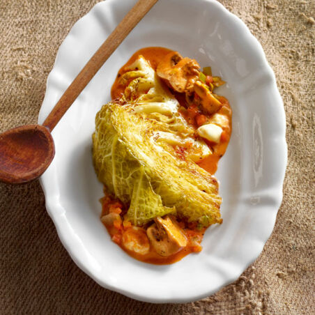 Geschmorter Wirsing auf Pilz-Paprika-Rahm Geschmorter Wirsing auf Pilz-Paprika-Rahm