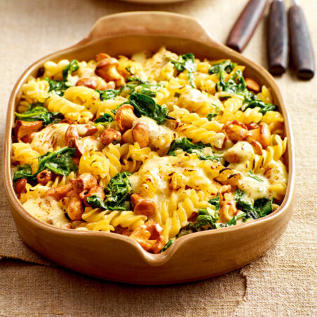 Nudelauflauf mit Spinat und Pfifferlingen Nudelauflauf mit Spinat und Pfifferlingen