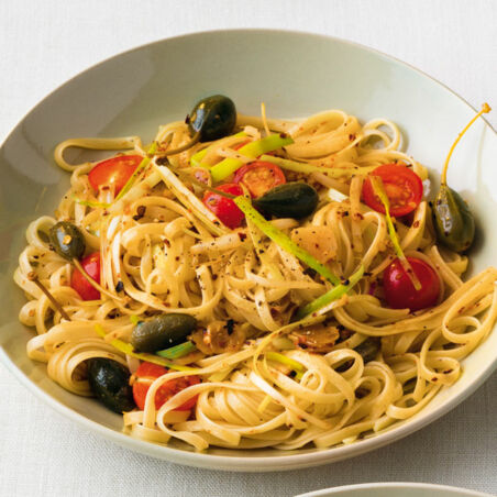 Gemüse-Linguine mit Kapern Gemüse-Linguine mit Kapern