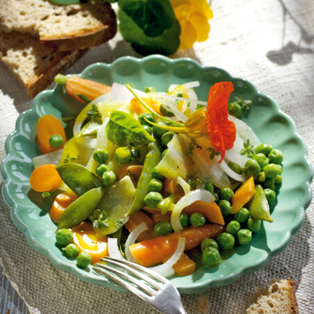 Bunter Gemüsesalat Bunter Gemüsesalat