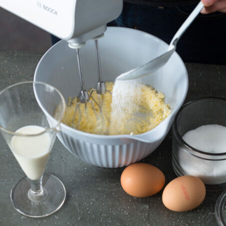 Süße Waffeln – fein und knusprig Süße Waffeln – fein und knusprig