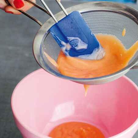 Mini-Pralinen im Zuckermantel Mini-Pralinen im Zuckermantel