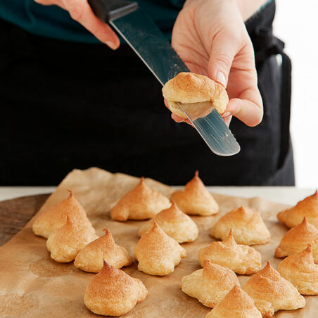Windbeutel-Burger mit Räuchertofu Windbeutel-Burger mit Räuchertofu