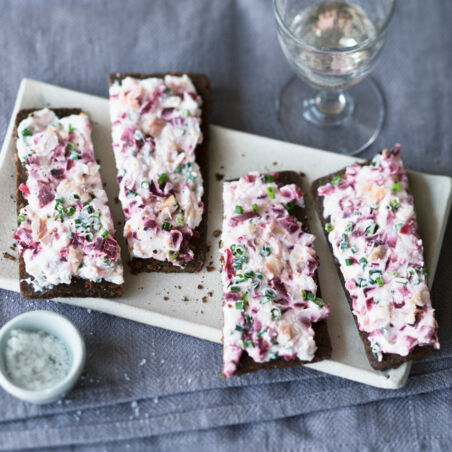 Quark-Bete-Forelle-Aufstrich Quark-Bete-Forelle-Aufstrich