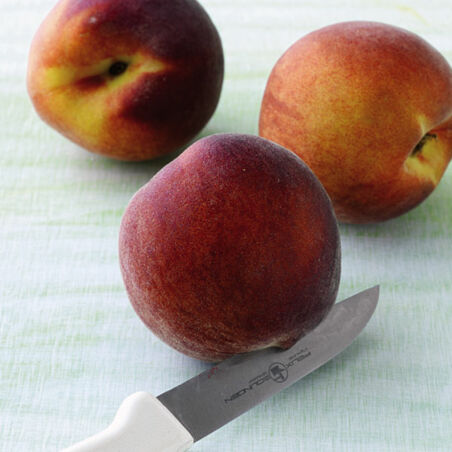 Biskuitwaffeln mit Pfirsich und Himbeersauce Biskuitwaffeln mit Pfirsich und Himbeersauce